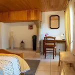 La Maison D'elise بيت للعطل *