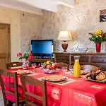 La Maison D'elise بيت للعطل